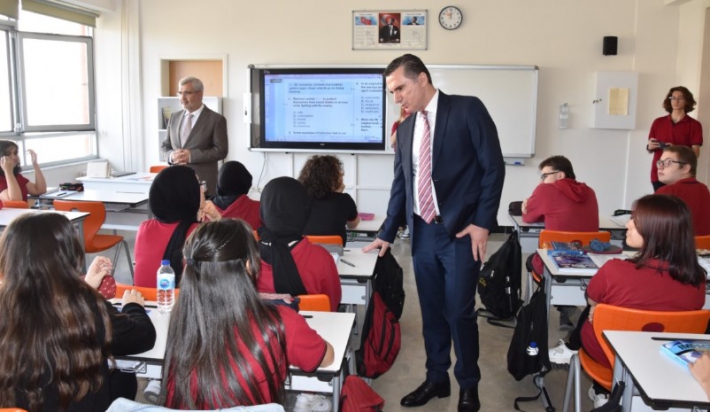 Pendik Kaymakamı Mehmet Yıldız, Prof. Dr. Hulusi Behçet Anadolu Lisesini Ziyaret Etti