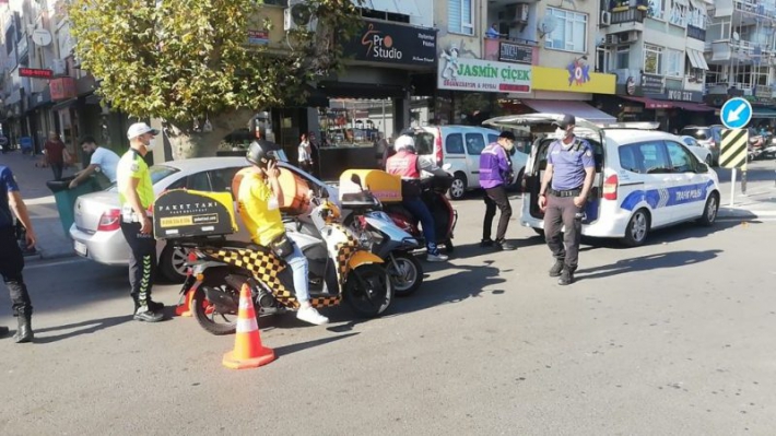 Pendik’te İlçe Emniyeti Trafik Şube Ekipleri tarafından motorsiklet kullanıcılarına yönelik denetim