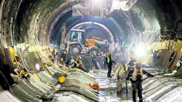 Sabiha Gökçen Uluslararası Havalimanı, 2022 yılının ilk çeyreğinde metroya kavuşacak.