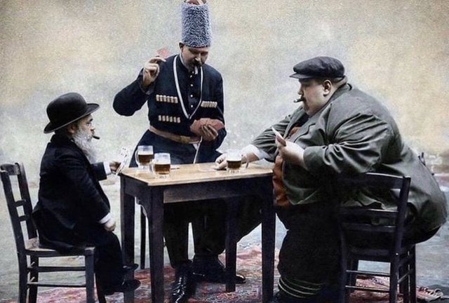 1913 Avrupa’nın en kısa, en uzun ve en şişman