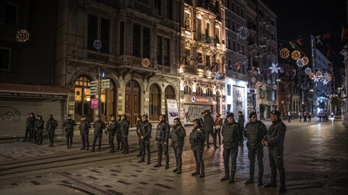 New York Times, İstiklal Caddesi’ndeki saldırı haberini Turist Vurgusuyla Servis Etti