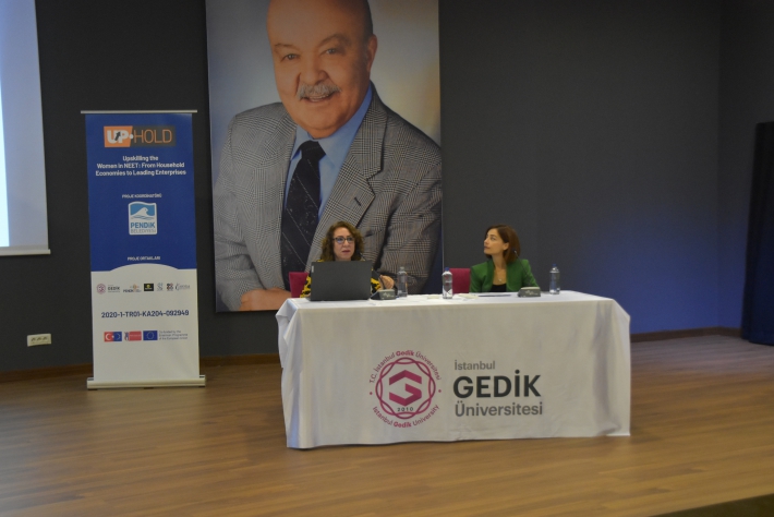 Pendik’te ‘İş Dünyasında Kadınların Katılımı’ Semineri Gerçekleşti