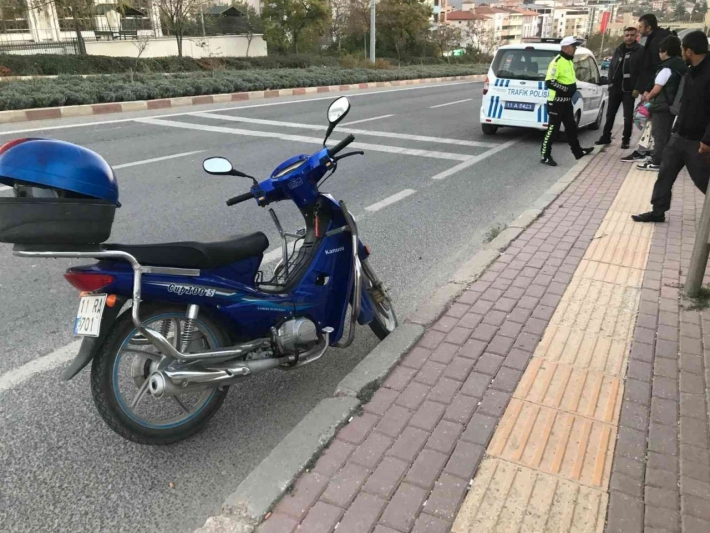 Bilecik’te motosiklet kazası: yaya ve sürücü yaralandı