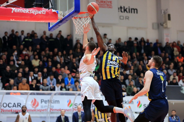 Aliağa Petkim Spor 71-76 Fenerbahçe Beko