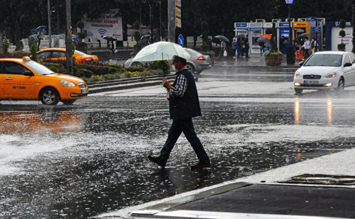 Meteoroloji’den çok sayıda kent için sağanak ve fırtına uyarısı!