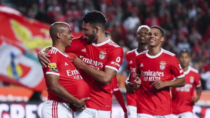 Benfica son dakika golüyle puanı aldı