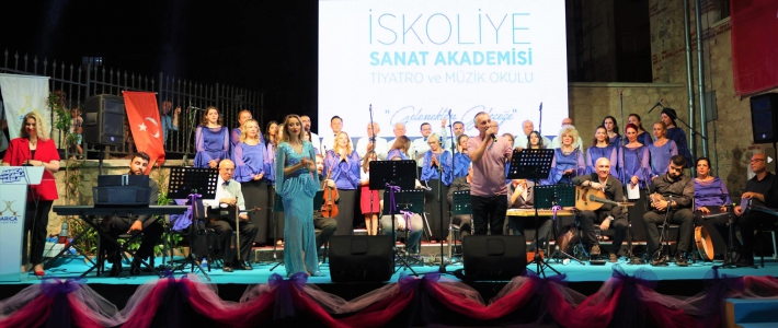 DARICA BELEDİYESİ TÜRK MÜZİĞİ KOROSU’NDAN RÜYA GİBİ BİR KONSER