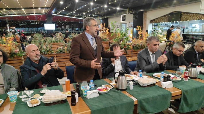 Öğretmenler Gününde Erzincanlı Öğretmenler Bir Araya Geldi