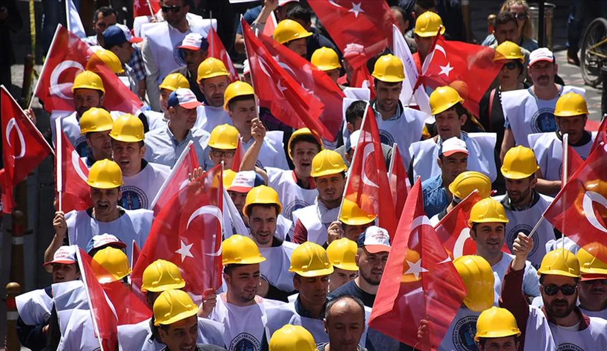 1 Mayıs İşçi Bayramı mesajları 2023: Resimli, anlamlı 1 Mayıs Emek ve Dayanışma Günü kutlama sözleri, şiirleri!