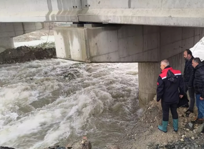 Hatay'da Asi Nehri Taştı, Tarım Alanları Zarar Gördü