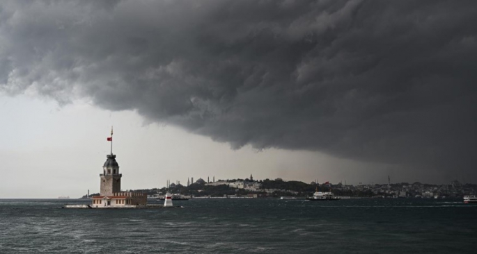 İstanbul'da Sağanak Yağışlar Vatandaşlara Zor Anlar Yaşattı