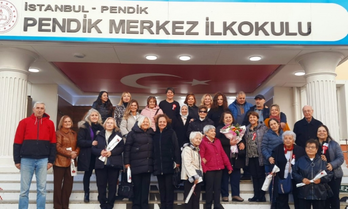 Merkez İlkokulu'nda Öğretmenler Günü’nde Duygusal Anlar Yaşandı