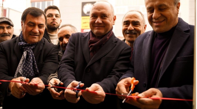 Pendik Belediye Başkan Adayı Tarık Balyalı, Razamanoğlu ve Şehyli Mahallelerinde Seçim İrtibat Ofislerini Açtı