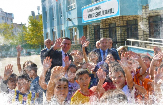 Pendik Kaymakamı ve İlçe Milli Eğitim Müdürü Okul Ziyaretleri Gerçekleştirdi