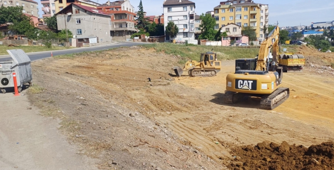 Pendik’te Kaldırım ve Yol Açma Çalışmaları Devam Ediyor