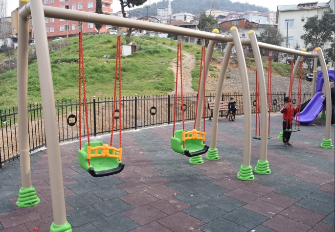 Pendik Trabzon Caddesi Parkı Hizmete Girdi