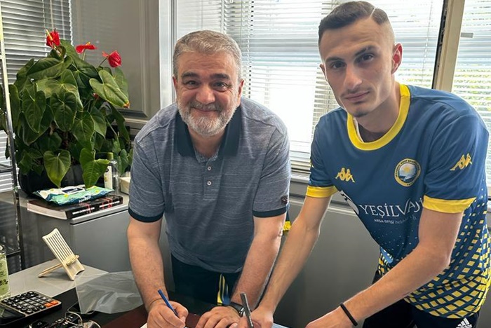 Küçükçekmece Sinopspor’dan bir transfer daha