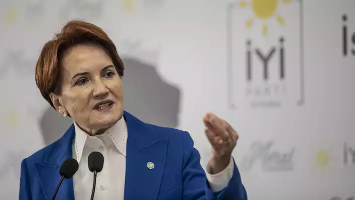 Meral Akşener 18 Temmuz 1956 Gündoğdu, İzmit, Türk tarihçi ve siyasetçi.